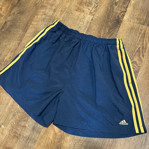Vtg Y2K Adidas Mens Athletic Shorts Sz XL Nvay Blue Gold Yellow Stripe Sides - Picture 14 of 14